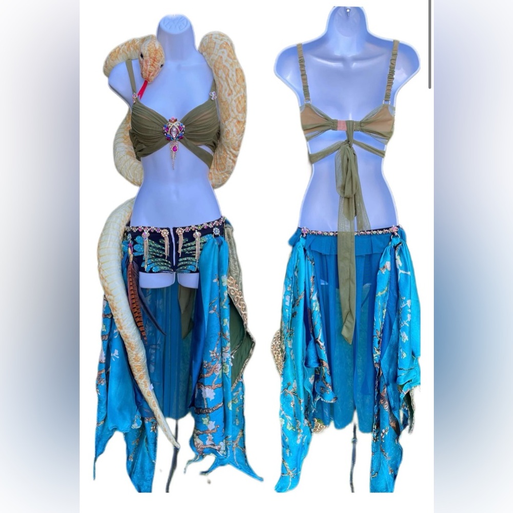 Brittney Spears Slave 4 You Costume